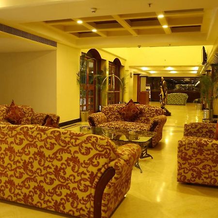 Kences Hotel -Opp Apsrtc Bus Stand Tirupati Eksteriør bilde